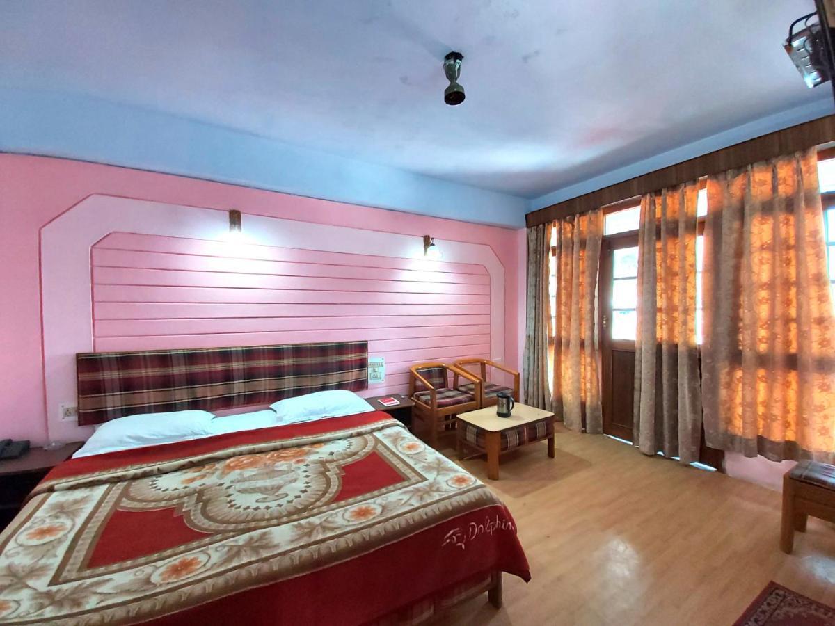 Goroomgo Radha Continental Nainital Extérieur photo
